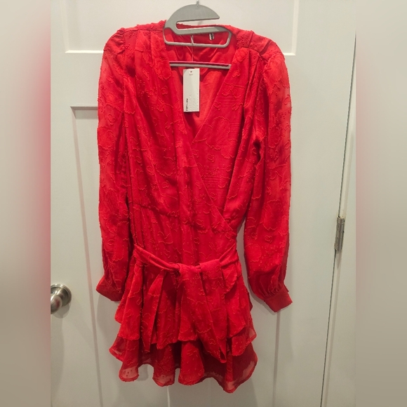 NWT BTF-LIFE Red Embroidered Ruffle Mini Dress Size Medium - Picture 1 of 8